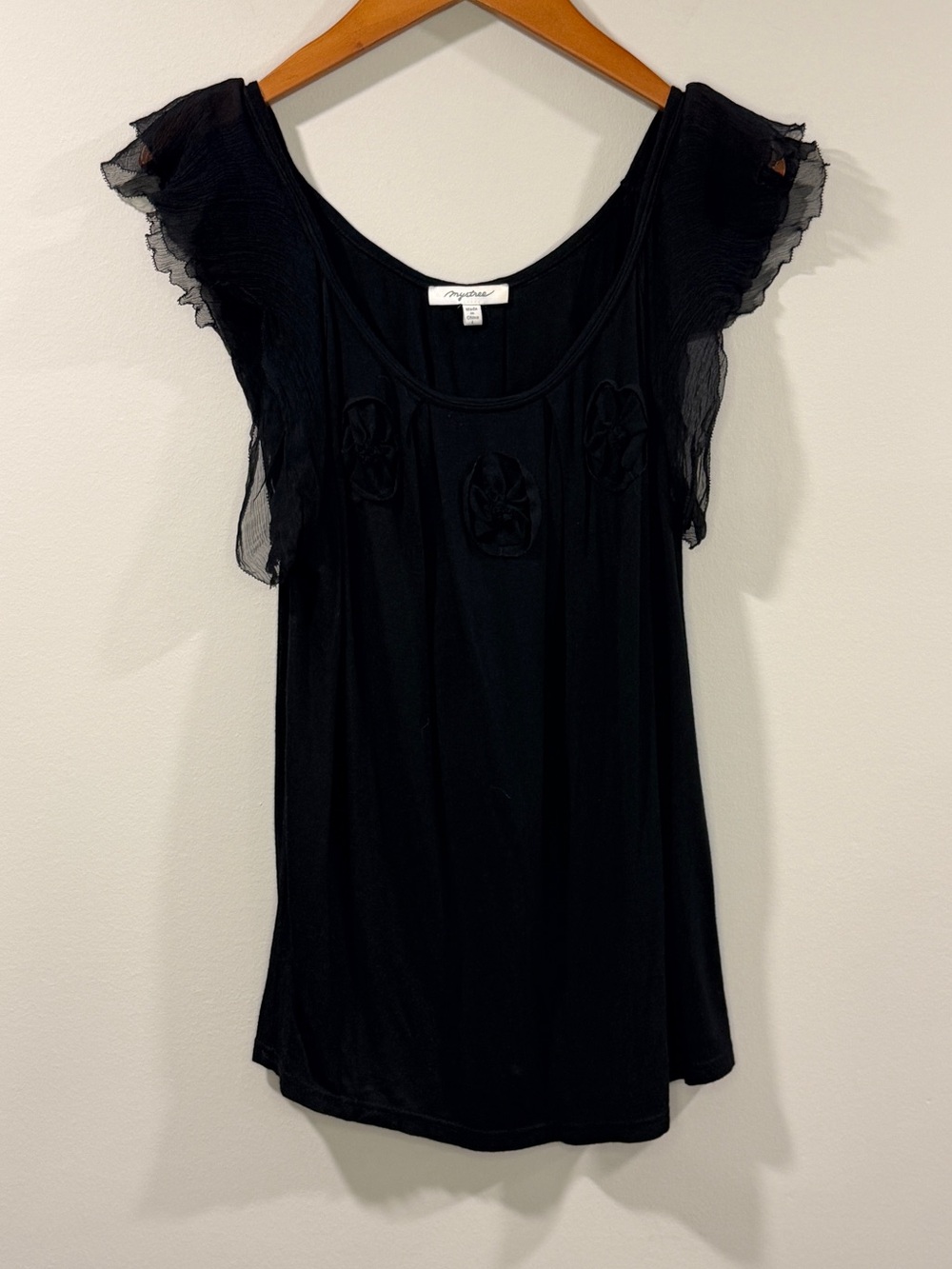 Mystree Women’s Black Scoop Neck Top Flutter Mesh Sleeves Fabric Flowers Size L